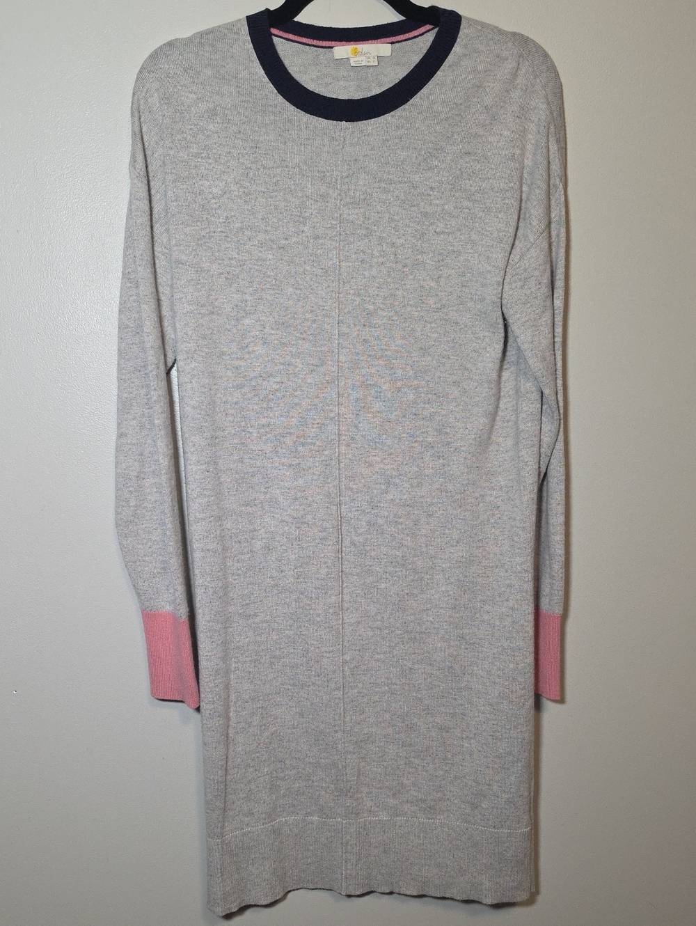 Boden Light Gray Knit Long-Sleeve Dress with Pink Cuffs and Navy Trim